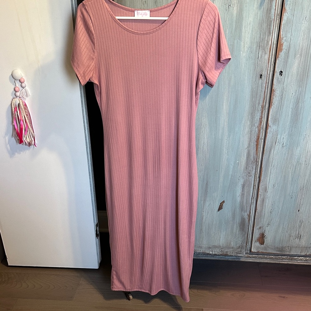 Pink Lily Ribbed Maxi Dress in Dusty Rose